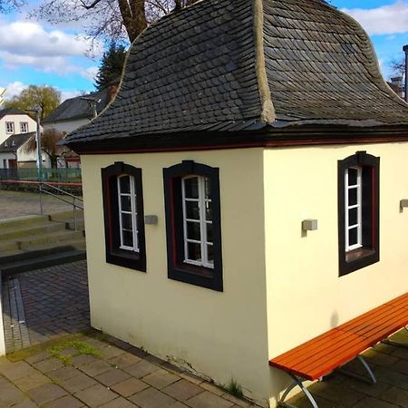 Pearl Studio Apart - King Bed - Netflix - Projector - Fast Wi-Fi Trier Exterior foto